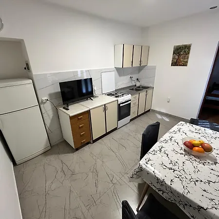 Branko Apartment