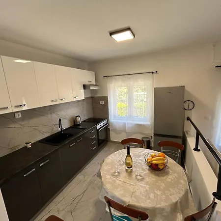Apartment Branko Banjole